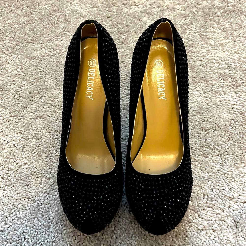 EUC. Delicacy Platform Heel. Black Studded. 8.5